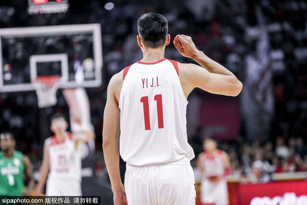 赛后那不勒斯主帅马扎里接受了采访。